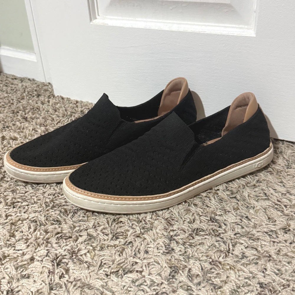 UGG Sammy Chevron Knit Slip On Sneakers Black Tan 1102560 Womens 10